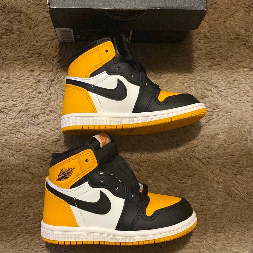 Toddler Boys Jordan 1’s